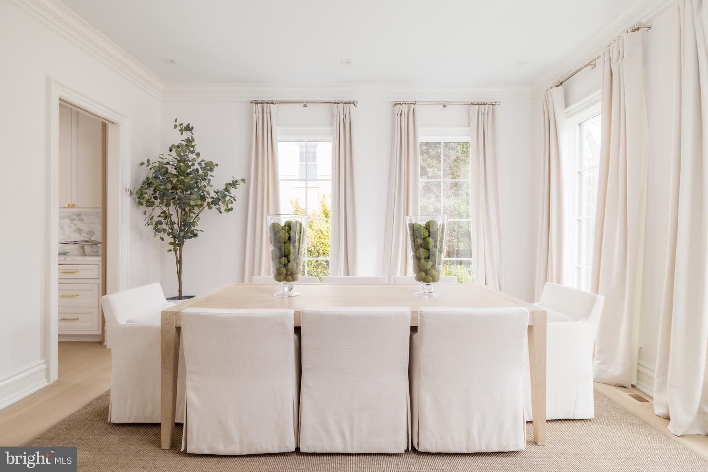 4939 QUEBEC ST NW, WASHINGTON, District Of Columbia 20016, 6 Bedrooms Bedrooms, ,5 BathroomsBathrooms,Residential,For sale,4939 QUEBEC ST NW,DCDC2241230 MLS # DCDC2241230