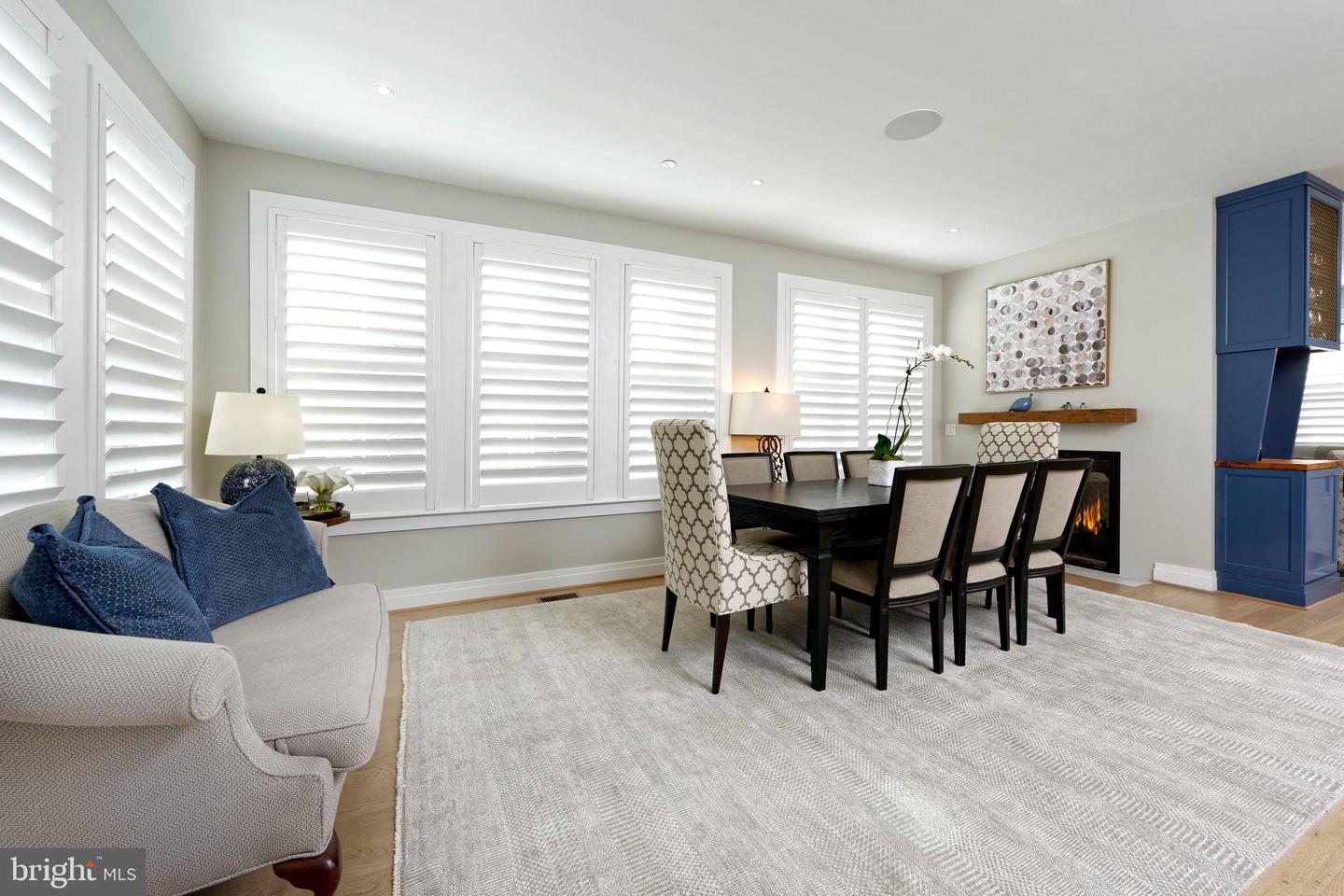 221 MONTGOMERY ST, ALEXANDRIA, Virginia 22314, 3 Bedrooms Bedrooms, ,3 BathroomsBathrooms,Residential,For sale,221 MONTGOMERY ST,VAAX2053822 MLS # VAAX2053822