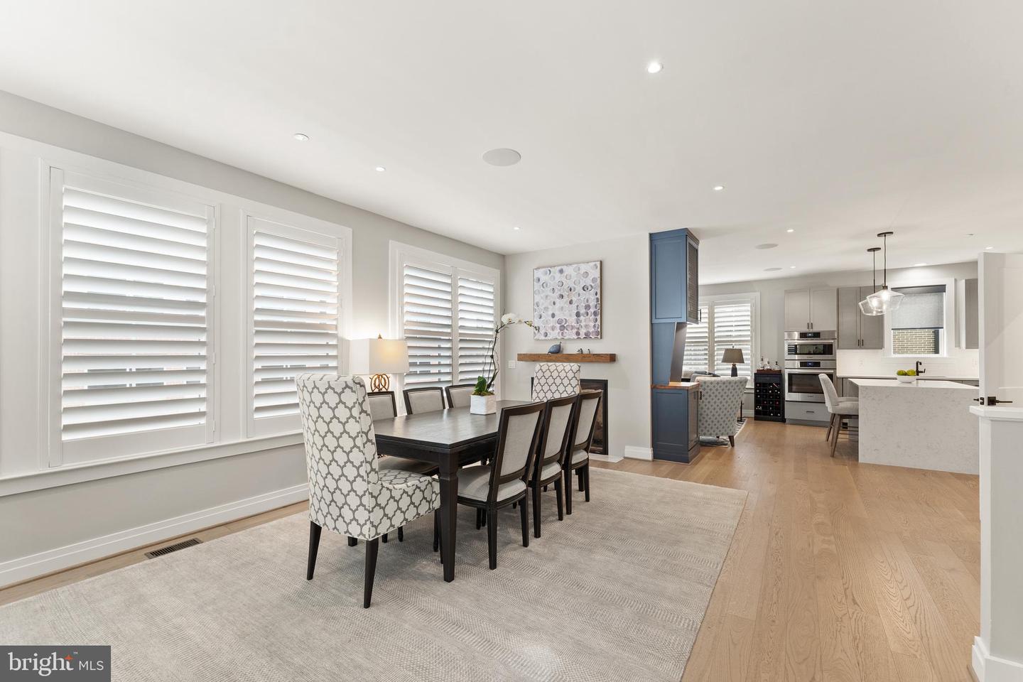 221 MONTGOMERY ST, ALEXANDRIA, Virginia 22314, 3 Bedrooms Bedrooms, ,3 BathroomsBathrooms,Residential,For sale,221 MONTGOMERY ST,VAAX2053822 MLS # VAAX2053822