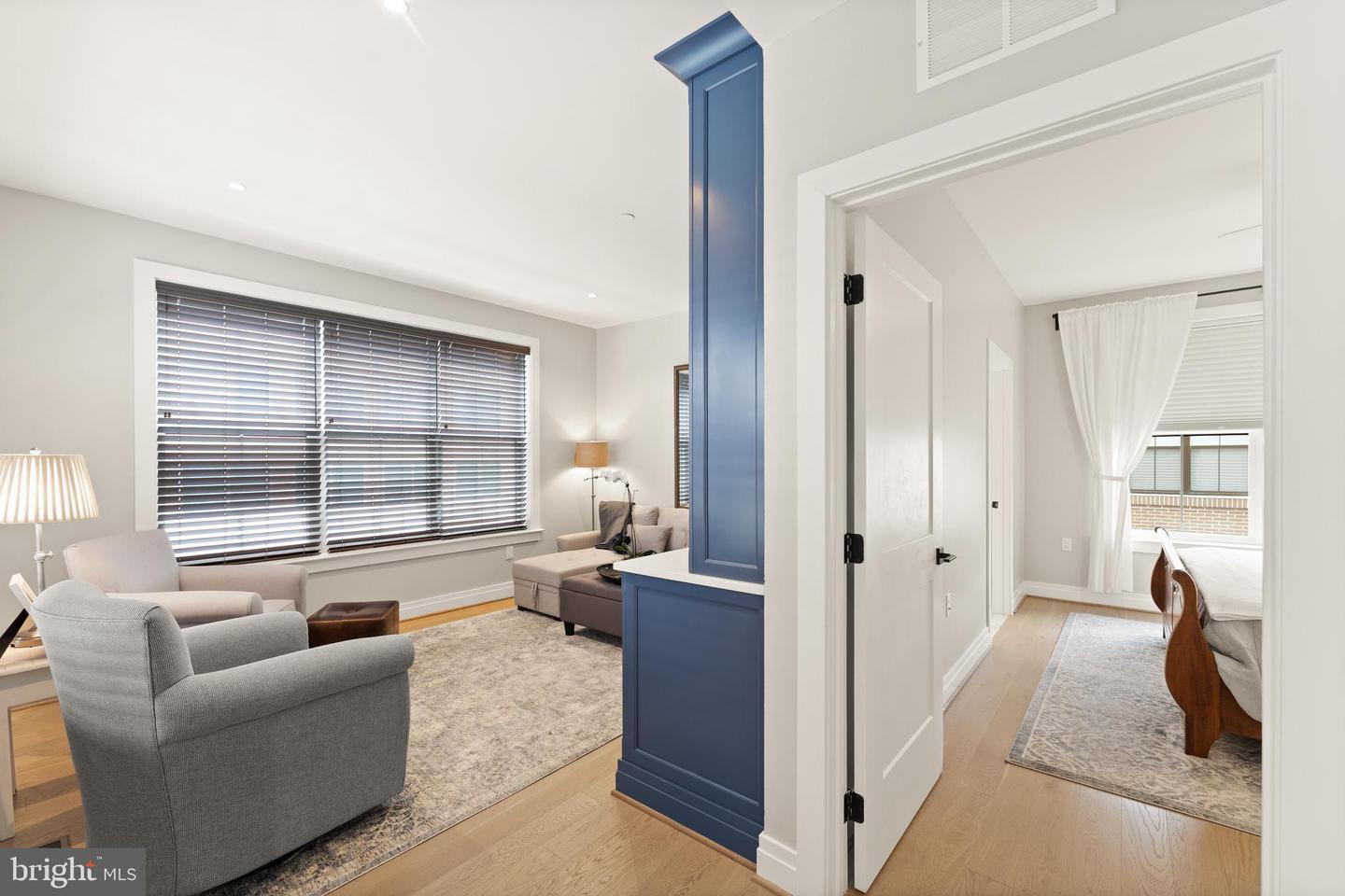 221 MONTGOMERY ST, ALEXANDRIA, Virginia 22314, 3 Bedrooms Bedrooms, ,3 BathroomsBathrooms,Residential,For sale,221 MONTGOMERY ST,VAAX2053822 MLS # VAAX2053822