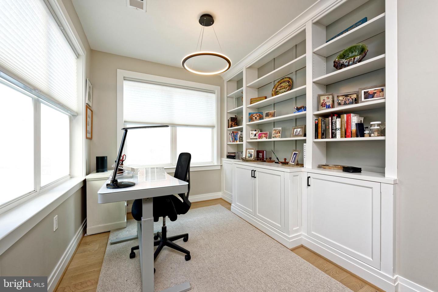 221 MONTGOMERY ST, ALEXANDRIA, Virginia 22314, 3 Bedrooms Bedrooms, ,3 BathroomsBathrooms,Residential,For sale,221 MONTGOMERY ST,VAAX2053822 MLS # VAAX2053822