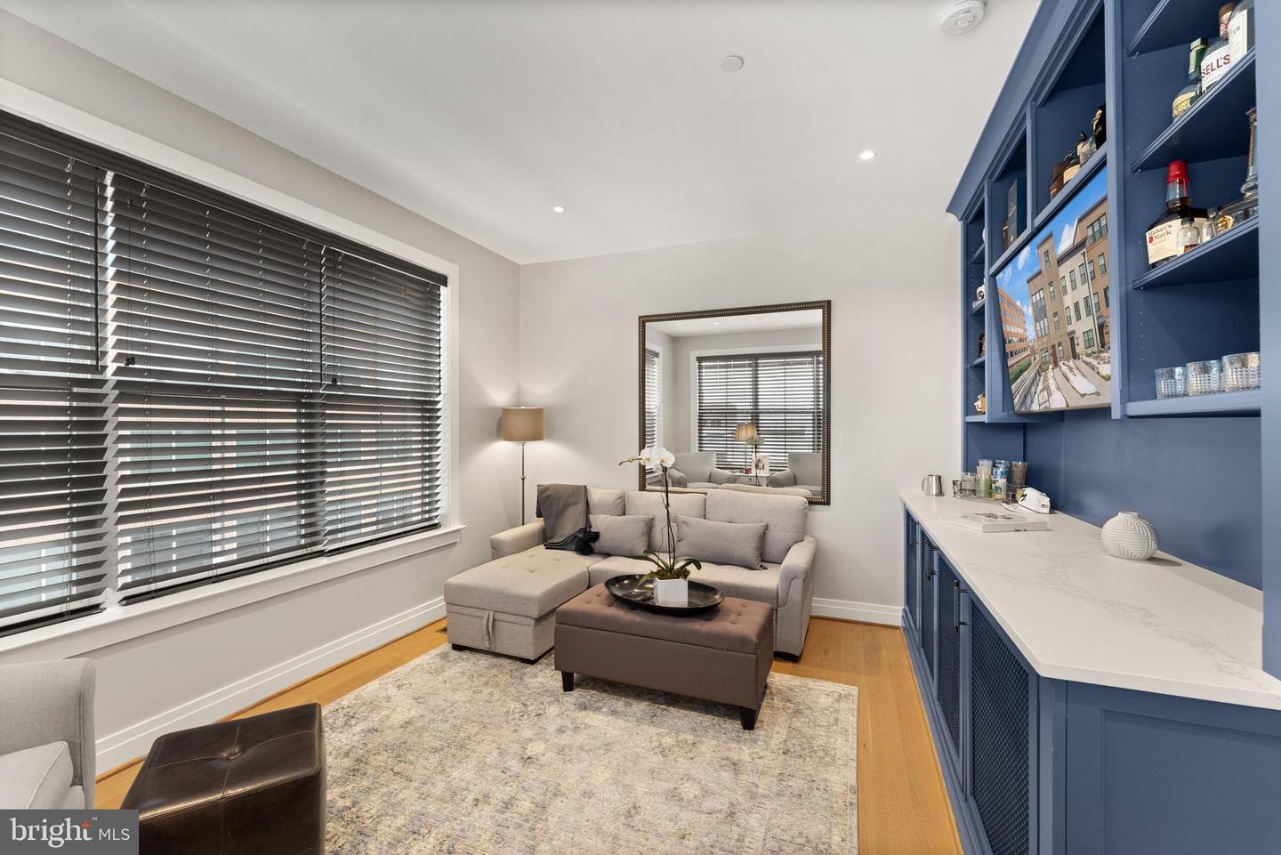 221 MONTGOMERY ST, ALEXANDRIA, Virginia 22314, 3 Bedrooms Bedrooms, ,3 BathroomsBathrooms,Residential,For sale,221 MONTGOMERY ST,VAAX2053822 MLS # VAAX2053822