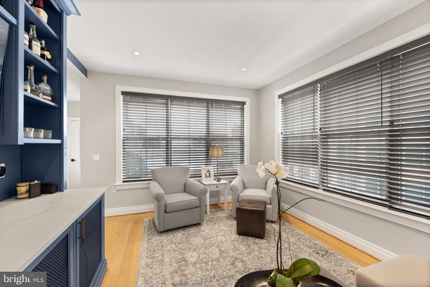 221 MONTGOMERY ST, ALEXANDRIA, Virginia 22314, 3 Bedrooms Bedrooms, ,3 BathroomsBathrooms,Residential,For sale,221 MONTGOMERY ST,VAAX2053822 MLS # VAAX2053822