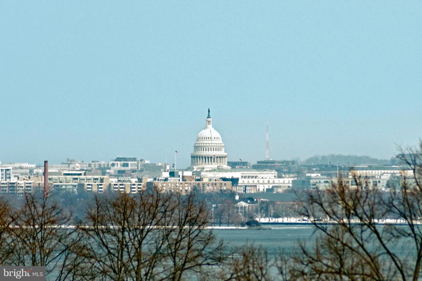 221 MONTGOMERY ST, ALEXANDRIA, Virginia 22314, 3 Bedrooms Bedrooms, ,3 BathroomsBathrooms,Residential,For sale,221 MONTGOMERY ST,VAAX2053822 MLS # VAAX2053822