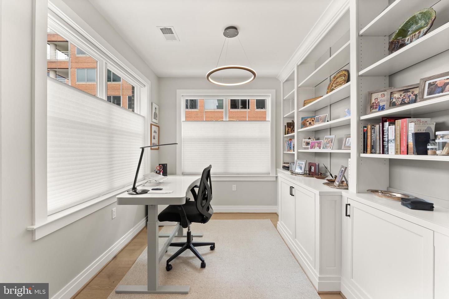 221 MONTGOMERY ST, ALEXANDRIA, Virginia 22314, 3 Bedrooms Bedrooms, ,3 BathroomsBathrooms,Residential,For sale,221 MONTGOMERY ST,VAAX2053822 MLS # VAAX2053822