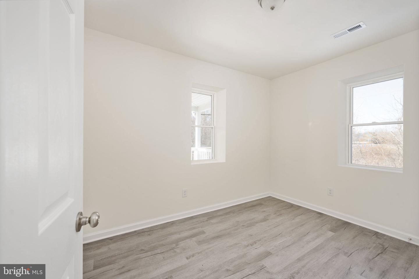 8061 JAMES MADISON PKWY, KING GEORGE, Virginia 22485, 2 Bedrooms Bedrooms, ,1 BathroomBathrooms,Residential,For sale,8061 JAMES MADISON PKWY,VAKG2007604 MLS # VAKG2007604