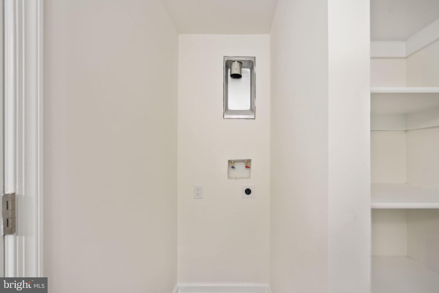 8061 JAMES MADISON PKWY, KING GEORGE, Virginia 22485, 2 Bedrooms Bedrooms, ,1 BathroomBathrooms,Residential,For sale,8061 JAMES MADISON PKWY,VAKG2007604 MLS # VAKG2007604