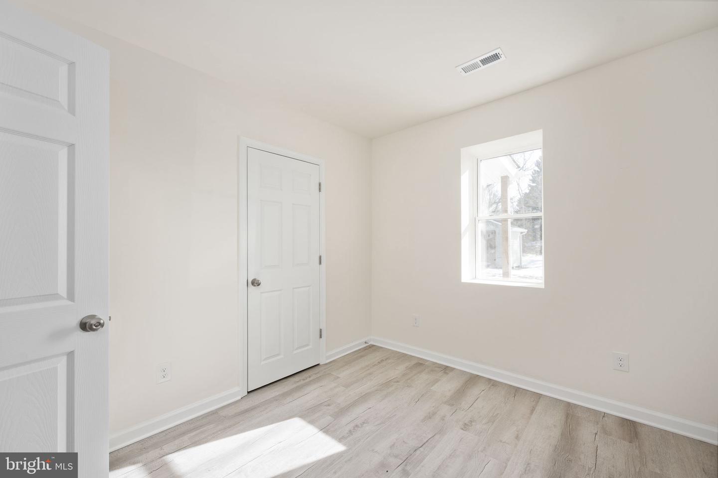 8061 JAMES MADISON PKWY, KING GEORGE, Virginia 22485, 2 Bedrooms Bedrooms, ,1 BathroomBathrooms,Residential,For sale,8061 JAMES MADISON PKWY,VAKG2007604 MLS # VAKG2007604