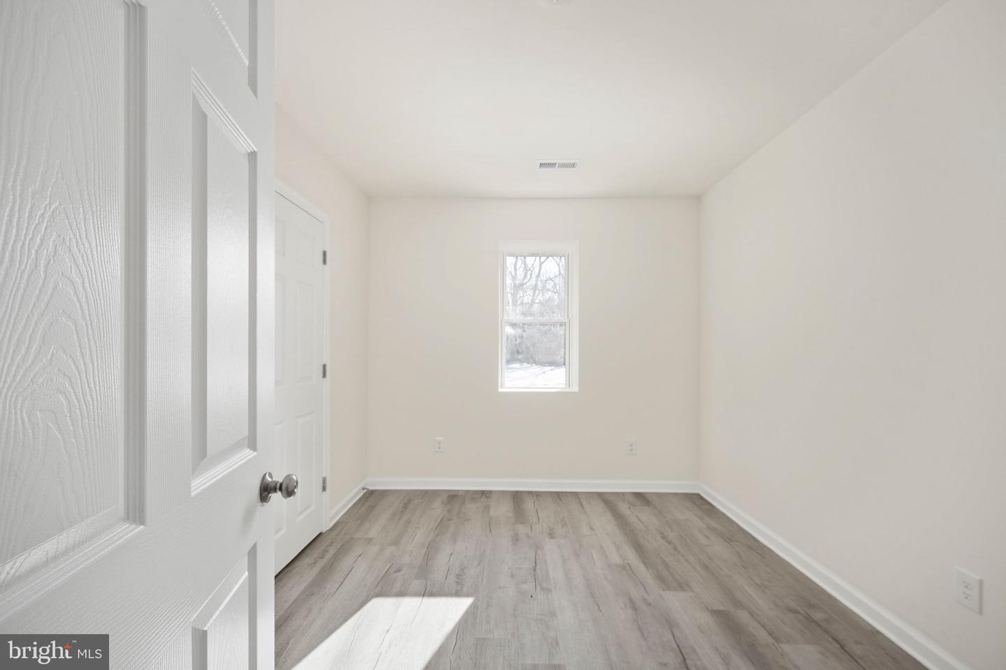 8061 JAMES MADISON PKWY, KING GEORGE, Virginia 22485, 2 Bedrooms Bedrooms, ,1 BathroomBathrooms,Residential,For sale,8061 JAMES MADISON PKWY,VAKG2007604 MLS # VAKG2007604