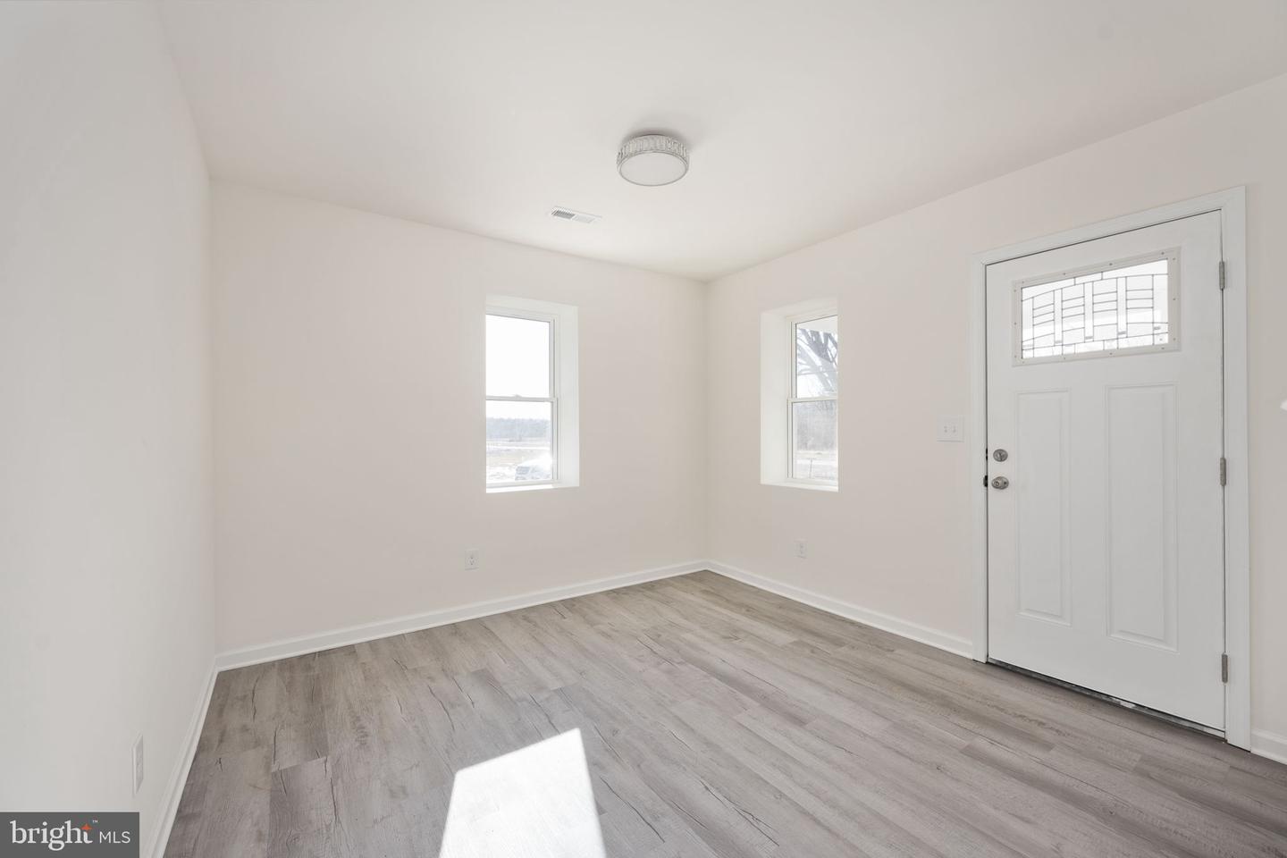 8061 JAMES MADISON PKWY, KING GEORGE, Virginia 22485, 2 Bedrooms Bedrooms, ,1 BathroomBathrooms,Residential,For sale,8061 JAMES MADISON PKWY,VAKG2007604 MLS # VAKG2007604