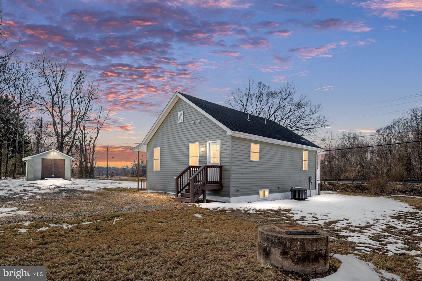 8061 JAMES MADISON PKWY, KING GEORGE, Virginia 22485, 2 Bedrooms Bedrooms, ,1 BathroomBathrooms,Residential,For sale,8061 JAMES MADISON PKWY,VAKG2007604 MLS # VAKG2007604