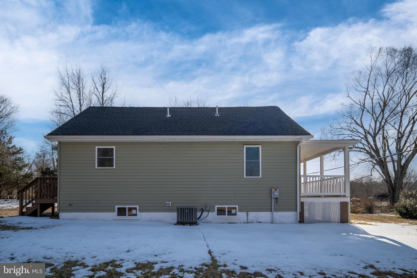 8061 JAMES MADISON PKWY, KING GEORGE, Virginia 22485, 2 Bedrooms Bedrooms, ,1 BathroomBathrooms,Residential,For sale,8061 JAMES MADISON PKWY,VAKG2007604 MLS # VAKG2007604