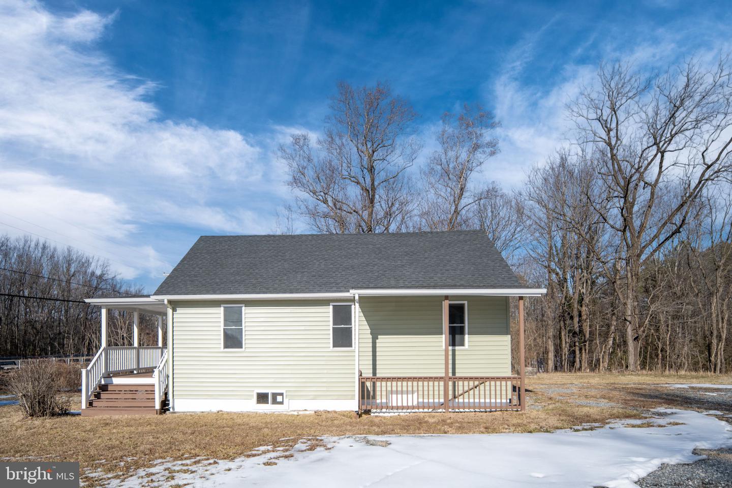 8061 JAMES MADISON PKWY, KING GEORGE, Virginia 22485, 2 Bedrooms Bedrooms, ,1 BathroomBathrooms,Residential,For sale,8061 JAMES MADISON PKWY,VAKG2007604 MLS # VAKG2007604