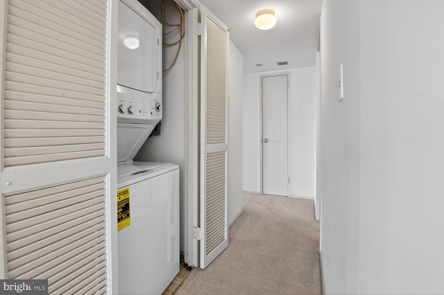 1808 OLD MEADOW RD #1105, MCLEAN, Virginia 22102, 2 Bedrooms Bedrooms, ,2 BathroomsBathrooms,Residential,For sale,1808 OLD MEADOW RD #1105,VAFX2289626 MLS # VAFX2289626