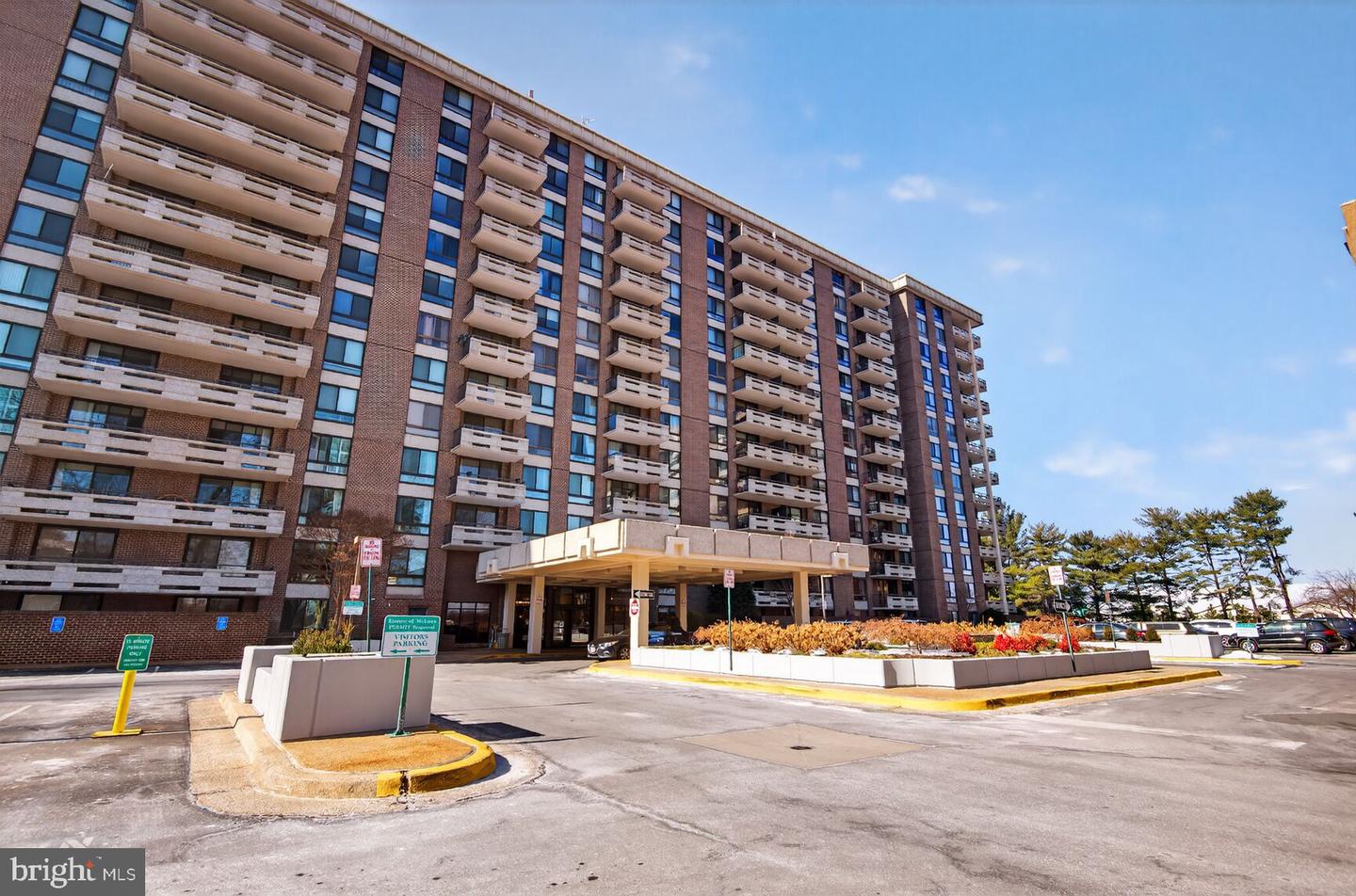 1808 OLD MEADOW RD #1105, MCLEAN, Virginia 22102, 2 Bedrooms Bedrooms, ,2 BathroomsBathrooms,Residential,For sale,1808 OLD MEADOW RD #1105,VAFX2289626 MLS # VAFX2289626