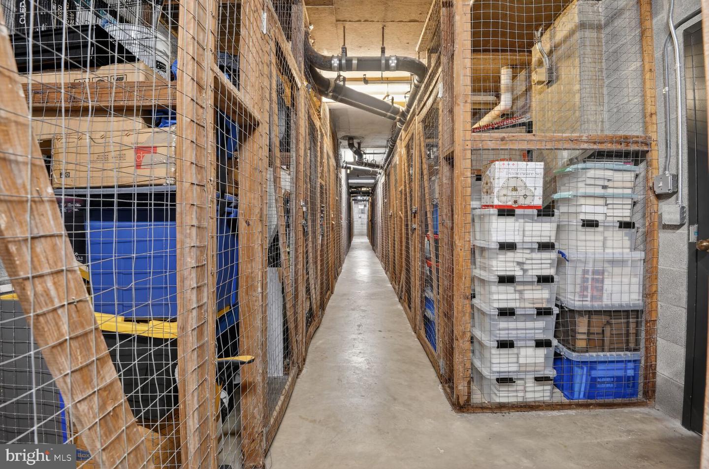 1808 OLD MEADOW RD #1105, MCLEAN, Virginia 22102, 2 Bedrooms Bedrooms, ,2 BathroomsBathrooms,Residential,For sale,1808 OLD MEADOW RD #1105,VAFX2289626 MLS # VAFX2289626