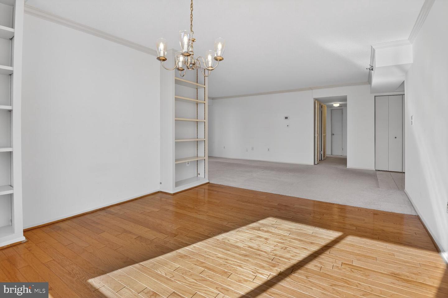 1808 OLD MEADOW RD #1105, MCLEAN, Virginia 22102, 2 Bedrooms Bedrooms, ,2 BathroomsBathrooms,Residential,For sale,1808 OLD MEADOW RD #1105,VAFX2289626 MLS # VAFX2289626