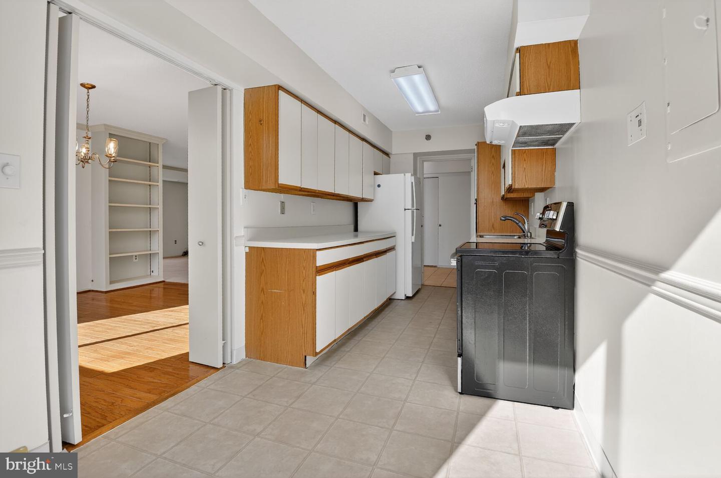 1808 OLD MEADOW RD #1105, MCLEAN, Virginia 22102, 2 Bedrooms Bedrooms, ,2 BathroomsBathrooms,Residential,For sale,1808 OLD MEADOW RD #1105,VAFX2289626 MLS # VAFX2289626