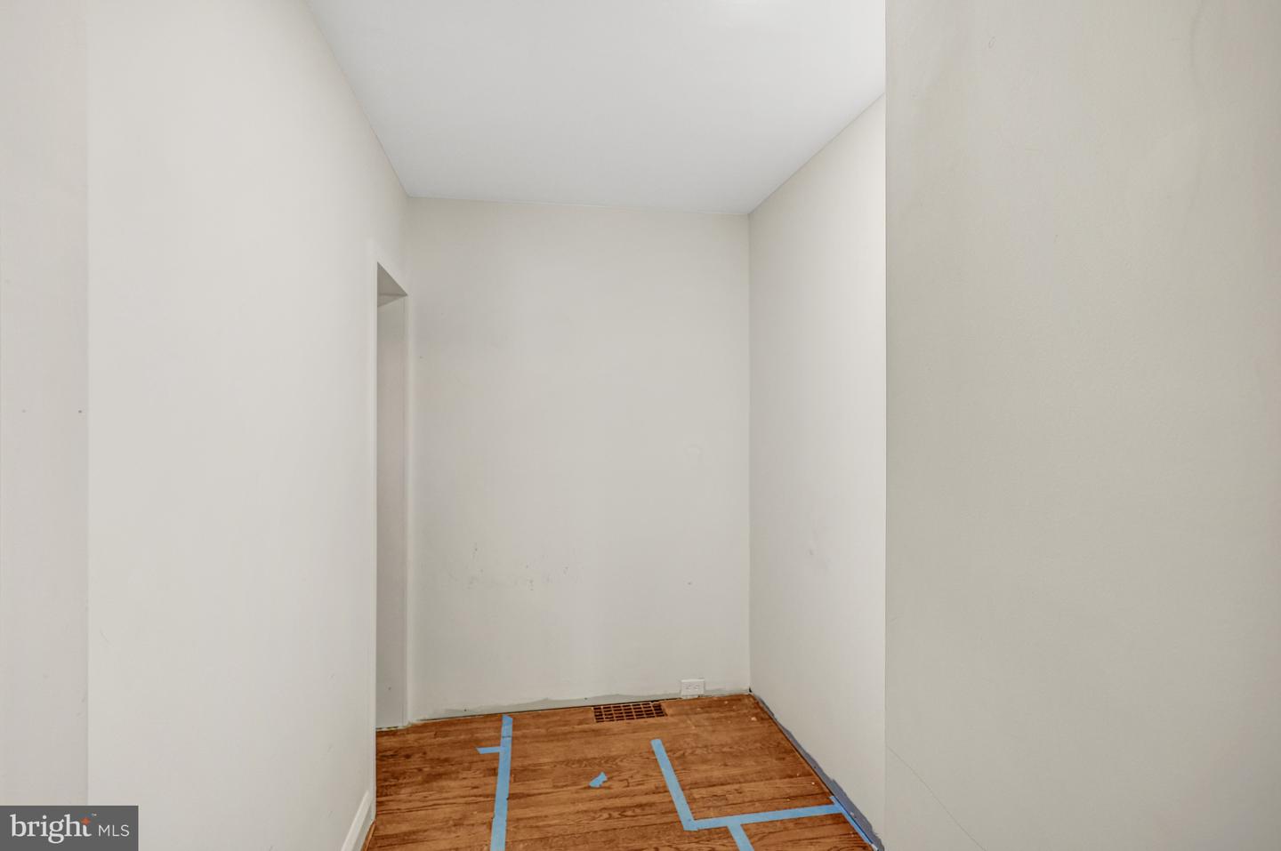 3916 MILITARY RD, ARLINGTON, Virginia 22207, 3 Bedrooms Bedrooms, ,3 BathroomsBathrooms,Residential,For sale,3916 MILITARY RD,VAAR2068652 MLS # VAAR2068652