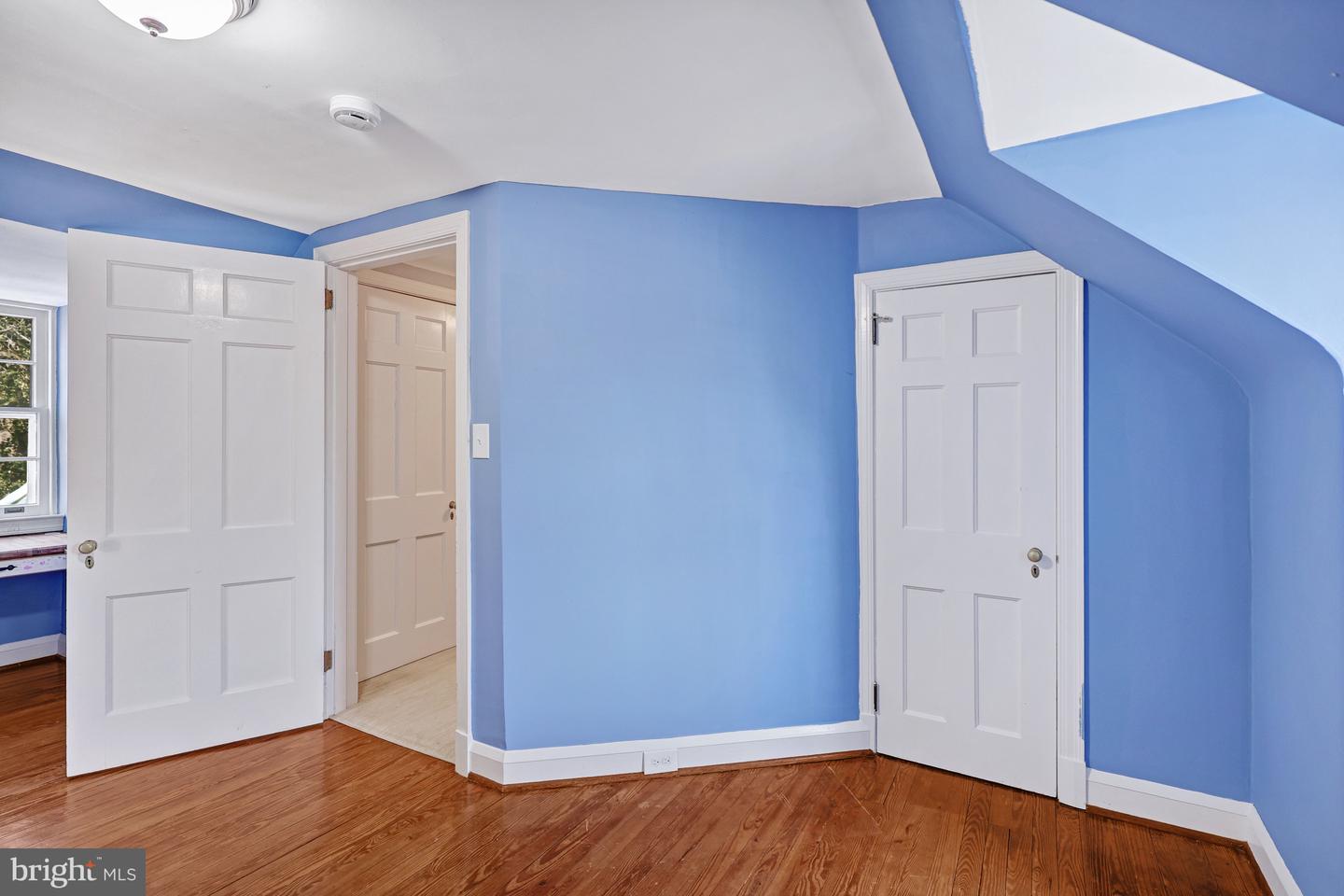 3916 MILITARY RD, ARLINGTON, Virginia 22207, 3 Bedrooms Bedrooms, ,3 BathroomsBathrooms,Residential,For sale,3916 MILITARY RD,VAAR2068652 MLS # VAAR2068652