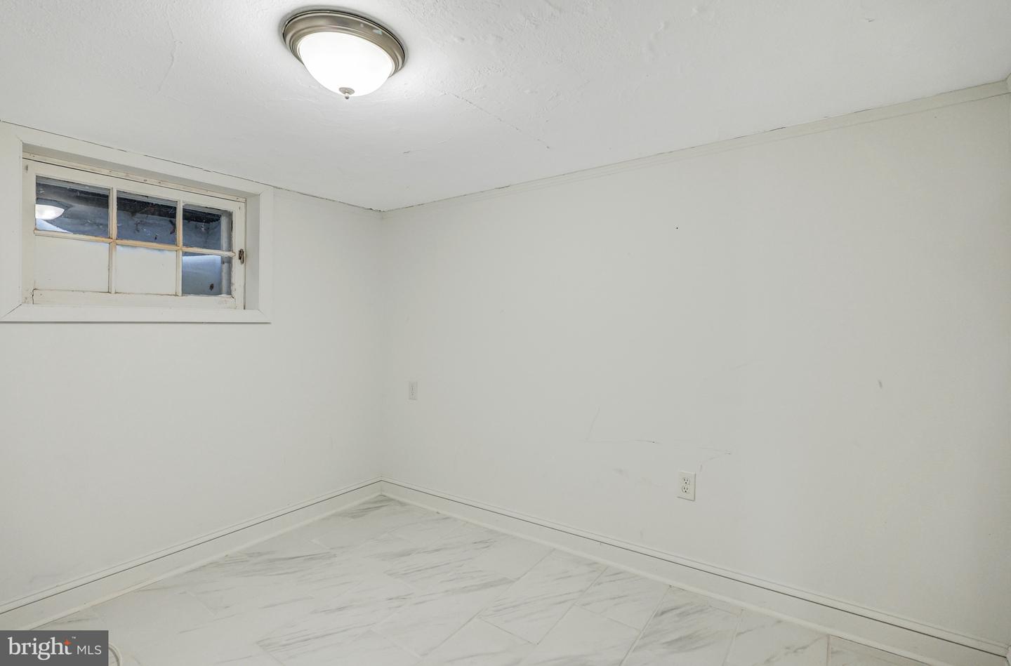 3916 MILITARY RD, ARLINGTON, Virginia 22207, 3 Bedrooms Bedrooms, ,3 BathroomsBathrooms,Residential,For sale,3916 MILITARY RD,VAAR2068652 MLS # VAAR2068652