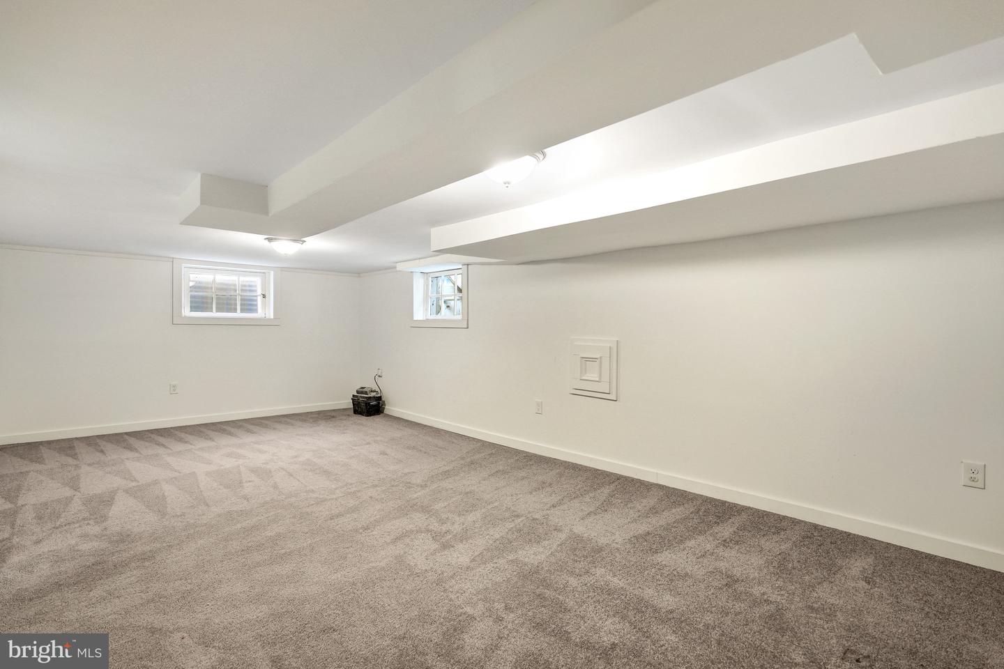 3916 MILITARY RD, ARLINGTON, Virginia 22207, 3 Bedrooms Bedrooms, ,3 BathroomsBathrooms,Residential,For sale,3916 MILITARY RD,VAAR2068652 MLS # VAAR2068652