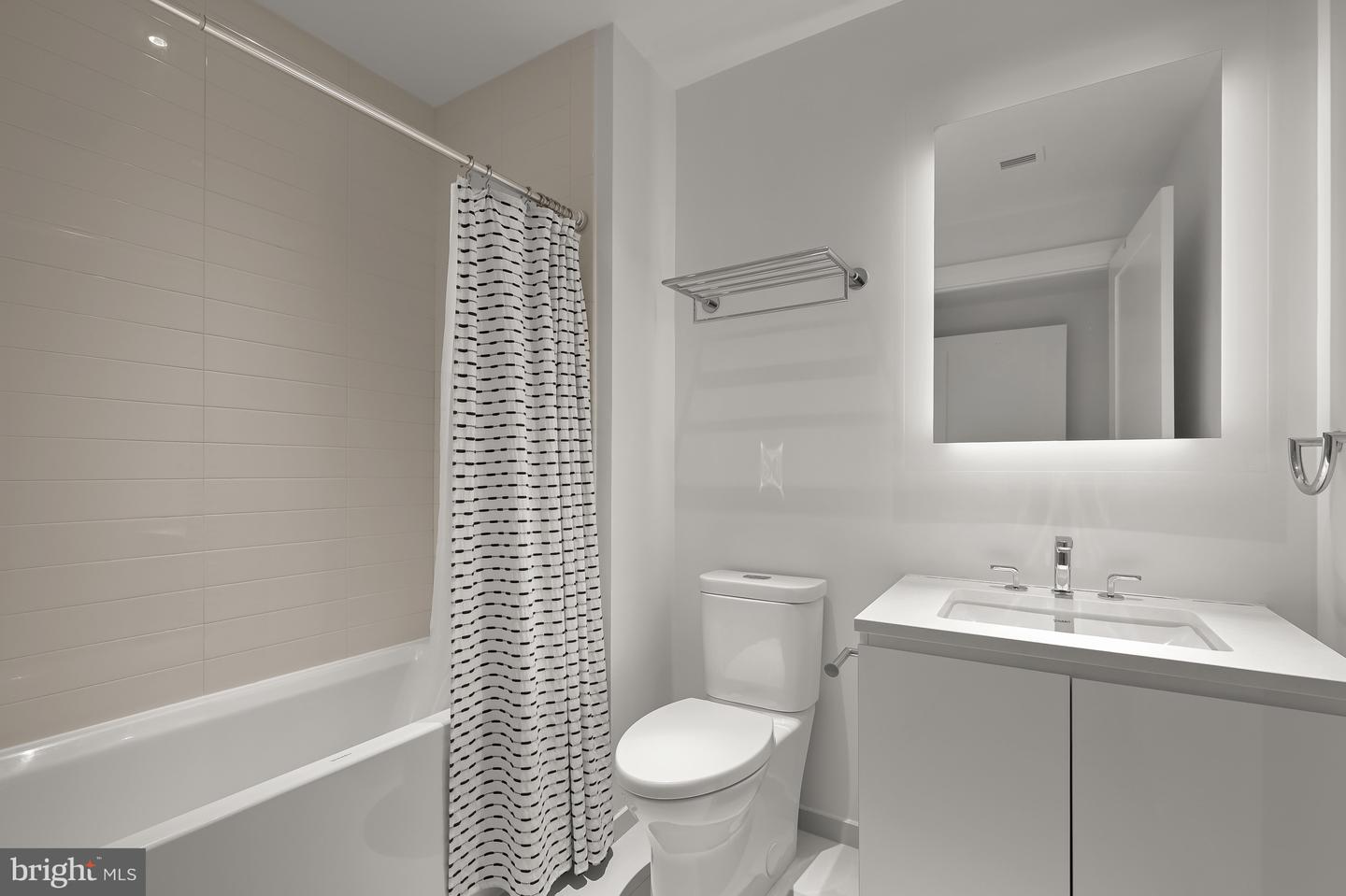 2501 M ST NW #311, WASHINGTON, District Of Columbia 20037, 2 Bedrooms Bedrooms, ,2 BathroomsBathrooms,Residential,For sale,2501 M ST NW #311,DCDC2245380 MLS # DCDC2245380 2501 M ST NW #311, WASHINGTON, District Of Columbia 20037, 2 Bedrooms Bedrooms, ,2 BathroomsBathrooms,Residential,For sale,2501 M ST NW #311,DCDC2245380 MLS # DCDC2245380