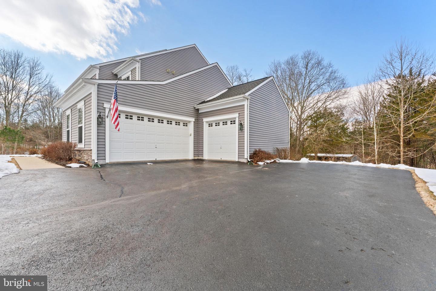 23605 ROUNDUP PL, ALDIE, Virginia 20105, 5 Bedrooms Bedrooms, ,3 BathroomsBathrooms,Residential,For sale,23605 ROUNDUP PL,VALO2115594 MLS # VALO2115594 23605 ROUNDUP PL, ALDIE, Virginia 20105, 5 Bedrooms Bedrooms, ,3 BathroomsBathrooms,Residential,For sale,23605 ROUNDUP PL,VALO2115594 MLS # VALO2115594