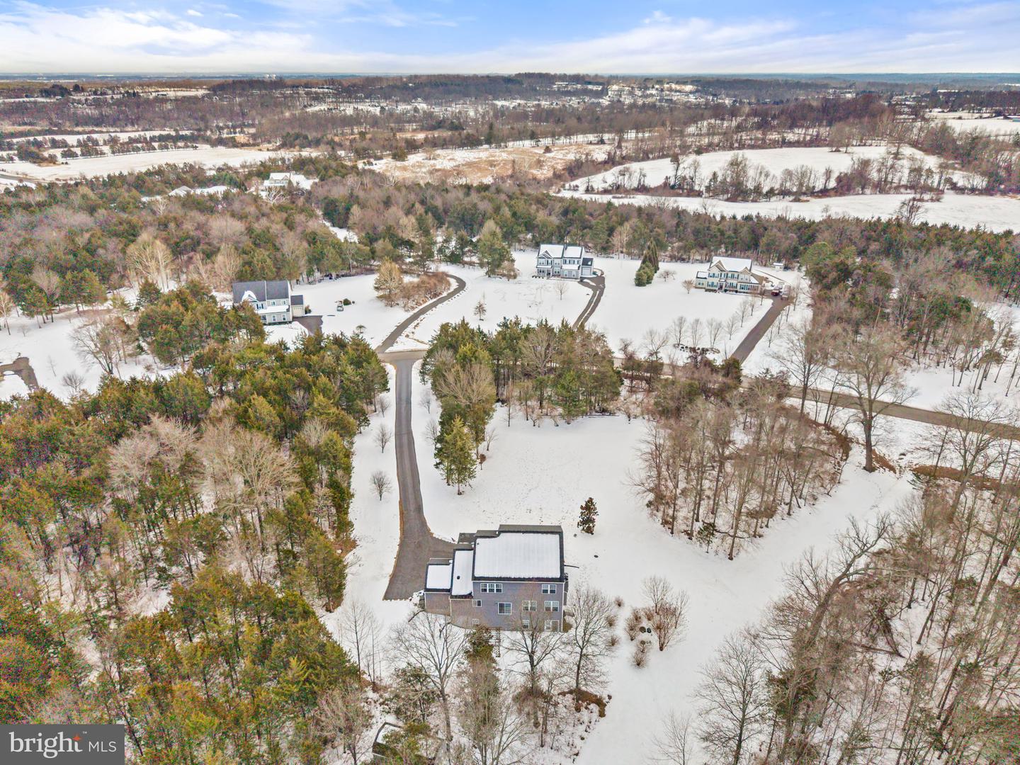 23605 ROUNDUP PL, ALDIE, Virginia 20105, 5 Bedrooms Bedrooms, ,3 BathroomsBathrooms,Residential,For sale,23605 ROUNDUP PL,VALO2115594 MLS # VALO2115594 23605 ROUNDUP PL, ALDIE, Virginia 20105, 5 Bedrooms Bedrooms, ,3 BathroomsBathrooms,Residential,For sale,23605 ROUNDUP PL,VALO2115594 MLS # VALO2115594