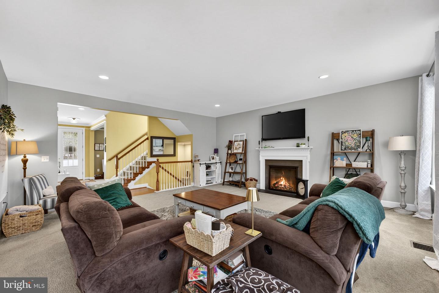 23605 ROUNDUP PL, ALDIE, Virginia 20105, 5 Bedrooms Bedrooms, ,3 BathroomsBathrooms,Residential,For sale,23605 ROUNDUP PL,VALO2115594 MLS # VALO2115594 23605 ROUNDUP PL, ALDIE, Virginia 20105, 5 Bedrooms Bedrooms, ,3 BathroomsBathrooms,Residential,For sale,23605 ROUNDUP PL,VALO2115594 MLS # VALO2115594