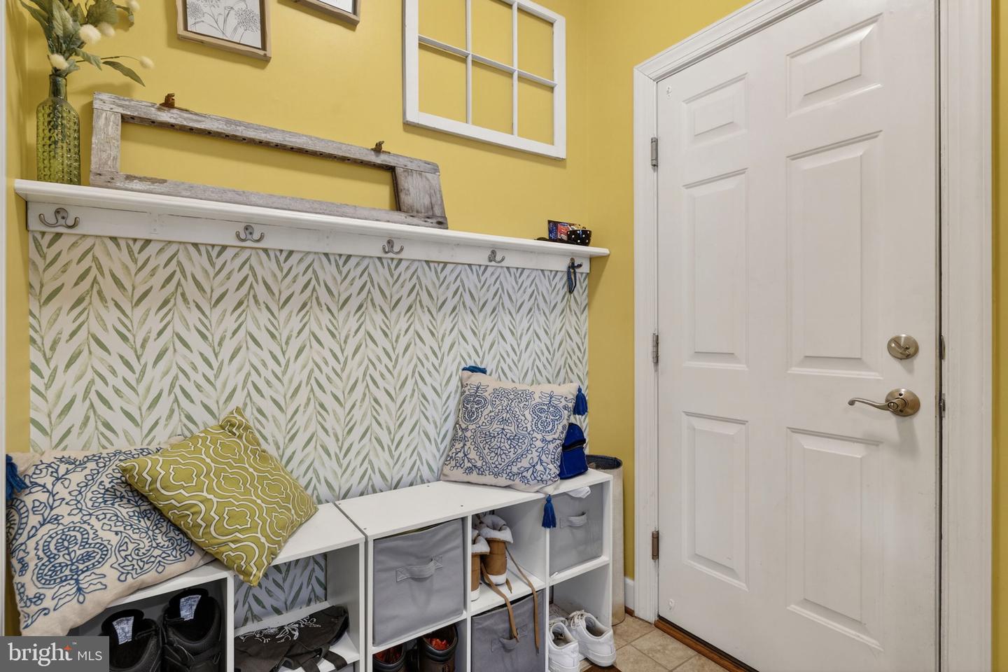 23605 ROUNDUP PL, ALDIE, Virginia 20105, 5 Bedrooms Bedrooms, ,3 BathroomsBathrooms,Residential,For sale,23605 ROUNDUP PL,VALO2115594 MLS # VALO2115594 23605 ROUNDUP PL, ALDIE, Virginia 20105, 5 Bedrooms Bedrooms, ,3 BathroomsBathrooms,Residential,For sale,23605 ROUNDUP PL,VALO2115594 MLS # VALO2115594