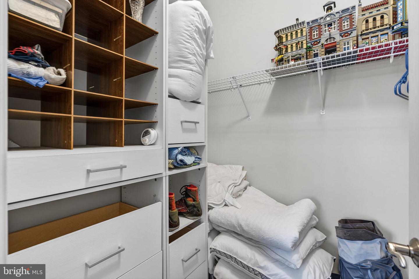 23605 ROUNDUP PL, ALDIE, Virginia 20105, 5 Bedrooms Bedrooms, ,3 BathroomsBathrooms,Residential,For sale,23605 ROUNDUP PL,VALO2115594 MLS # VALO2115594 23605 ROUNDUP PL, ALDIE, Virginia 20105, 5 Bedrooms Bedrooms, ,3 BathroomsBathrooms,Residential,For sale,23605 ROUNDUP PL,VALO2115594 MLS # VALO2115594