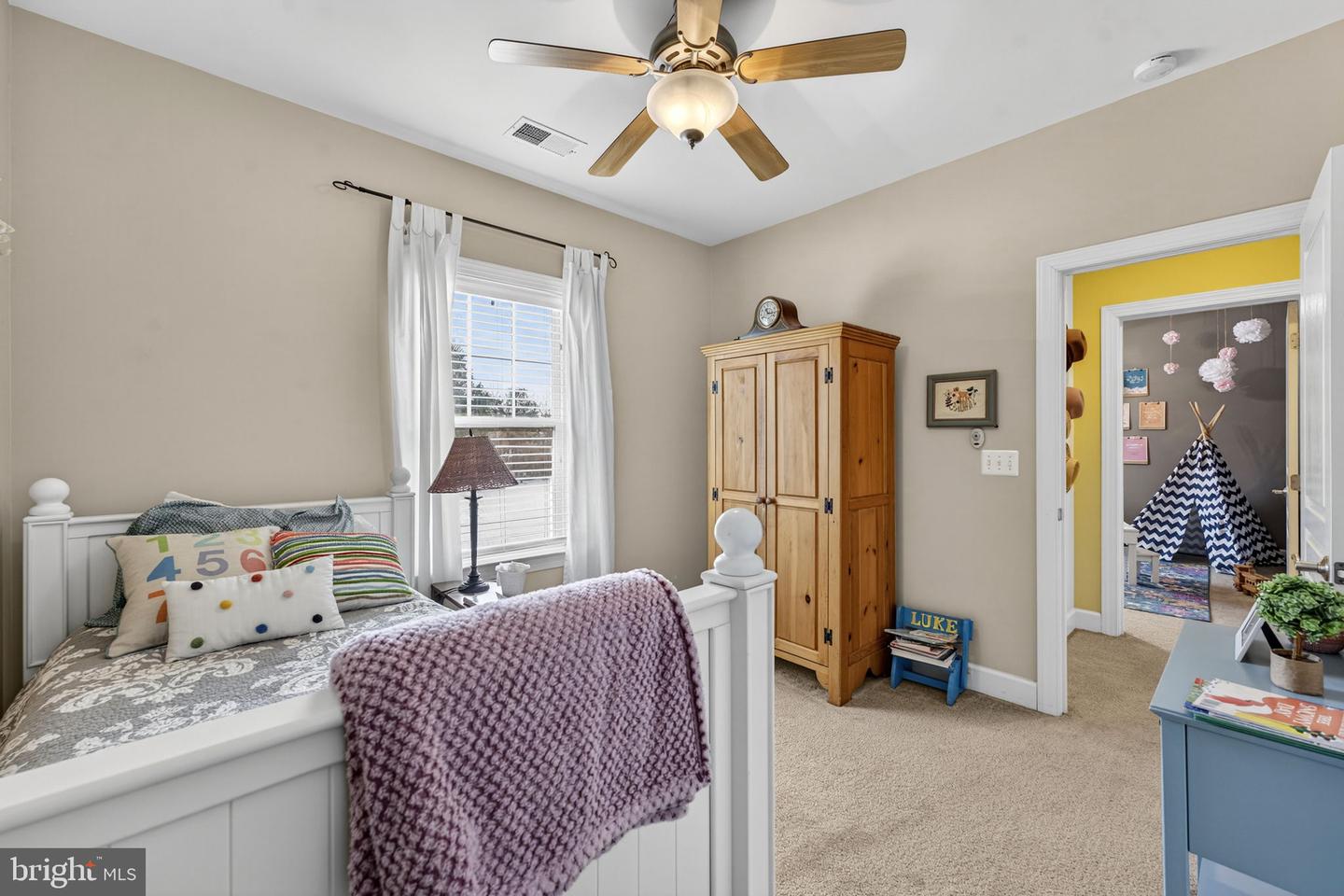 23605 ROUNDUP PL, ALDIE, Virginia 20105, 5 Bedrooms Bedrooms, ,3 BathroomsBathrooms,Residential,For sale,23605 ROUNDUP PL,VALO2115594 MLS # VALO2115594 23605 ROUNDUP PL, ALDIE, Virginia 20105, 5 Bedrooms Bedrooms, ,3 BathroomsBathrooms,Residential,For sale,23605 ROUNDUP PL,VALO2115594 MLS # VALO2115594