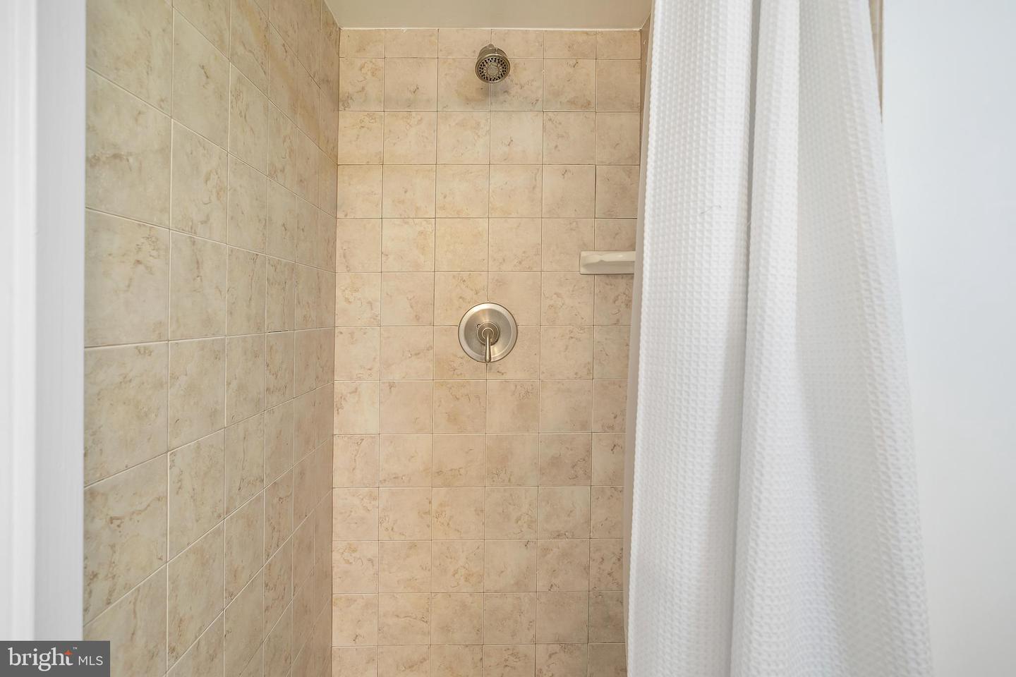 2535 13TH ST NW #5, WASHINGTON, District Of Columbia 20009, 2 Bedrooms Bedrooms, ,2 BathroomsBathrooms,Residential,For sale,2535 13TH ST NW #5,DCDC2245772 MLS # DCDC2245772