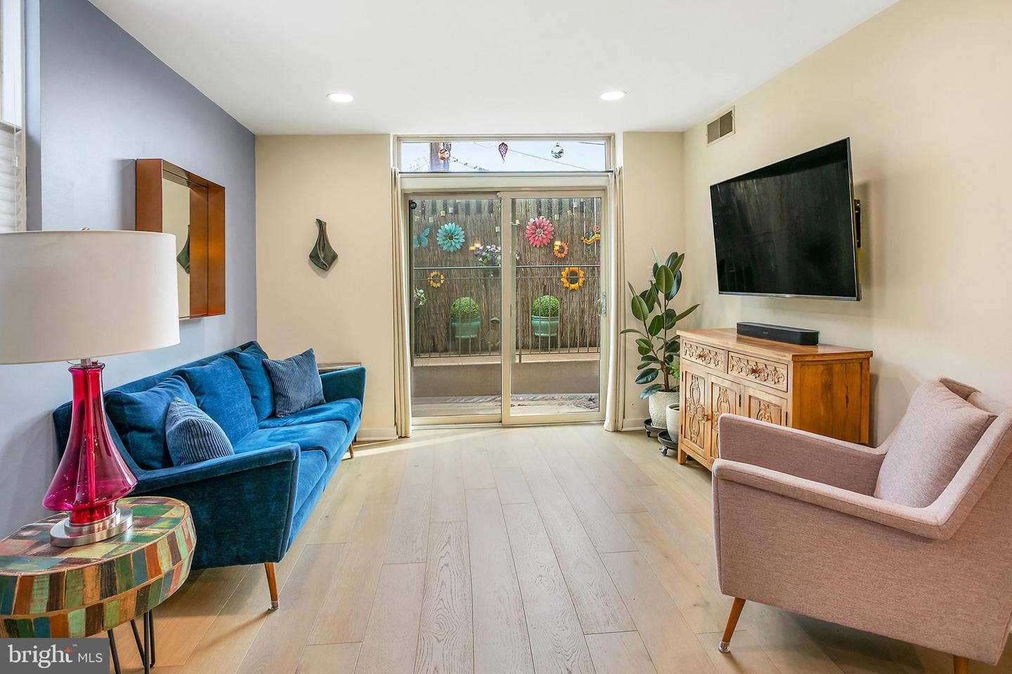 2535 13TH ST NW #5, WASHINGTON, District Of Columbia 20009, 2 Bedrooms Bedrooms, ,2 BathroomsBathrooms,Residential,For sale,2535 13TH ST NW #5,DCDC2245772 MLS # DCDC2245772