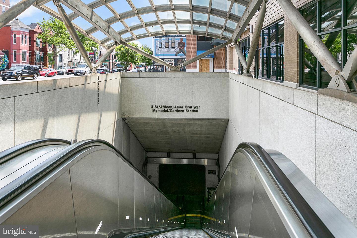 2535 13TH ST NW #5, WASHINGTON, District Of Columbia 20009, 2 Bedrooms Bedrooms, ,2 BathroomsBathrooms,Residential,For sale,2535 13TH ST NW #5,DCDC2245772 MLS # DCDC2245772