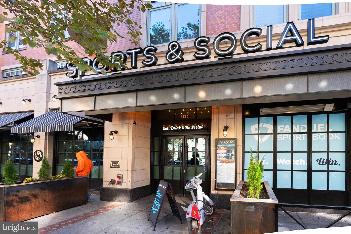 1308 CLIFTON ST NW #312, WASHINGTON, District Of Columbia 20009, 2 Bedrooms Bedrooms, 5 Rooms Rooms,1 BathroomBathrooms,Residential,For sale,1308 CLIFTON ST NW #312,DCDC2246210 MLS # DCDC2246210 1308 CLIFTON ST NW #312, WASHINGTON, District Of Columbia 20009, 2 Bedrooms Bedrooms, 5 Rooms Rooms,1 BathroomBathrooms,Residential,For sale,1308 CLIFTON ST NW #312,DCDC2246210 MLS # DCDC2246210