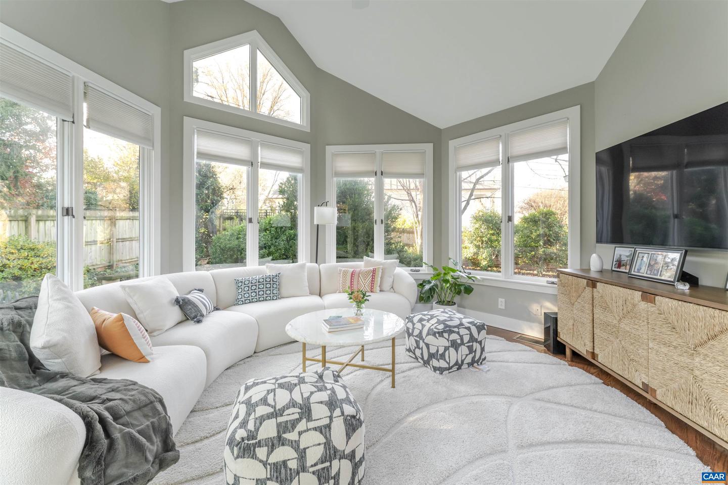 1826 WAYSIDE PL, CHARLOTTESVILLE, Virginia 22903, 4 Bedrooms Bedrooms, ,4 BathroomsBathrooms,Residential,For sale,1826 WAYSIDE PL,673270 MLS # 673270