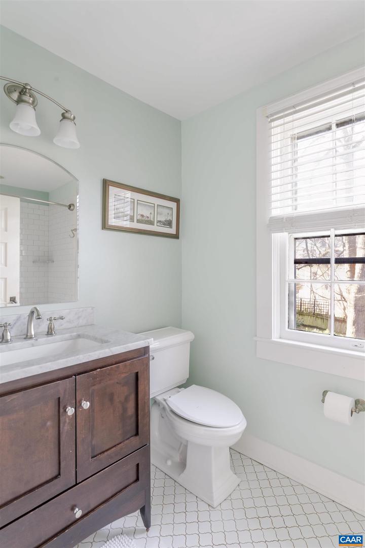 1826 WAYSIDE PL, CHARLOTTESVILLE, Virginia 22903, 4 Bedrooms Bedrooms, ,4 BathroomsBathrooms,Residential,For sale,1826 WAYSIDE PL,673270 MLS # 673270