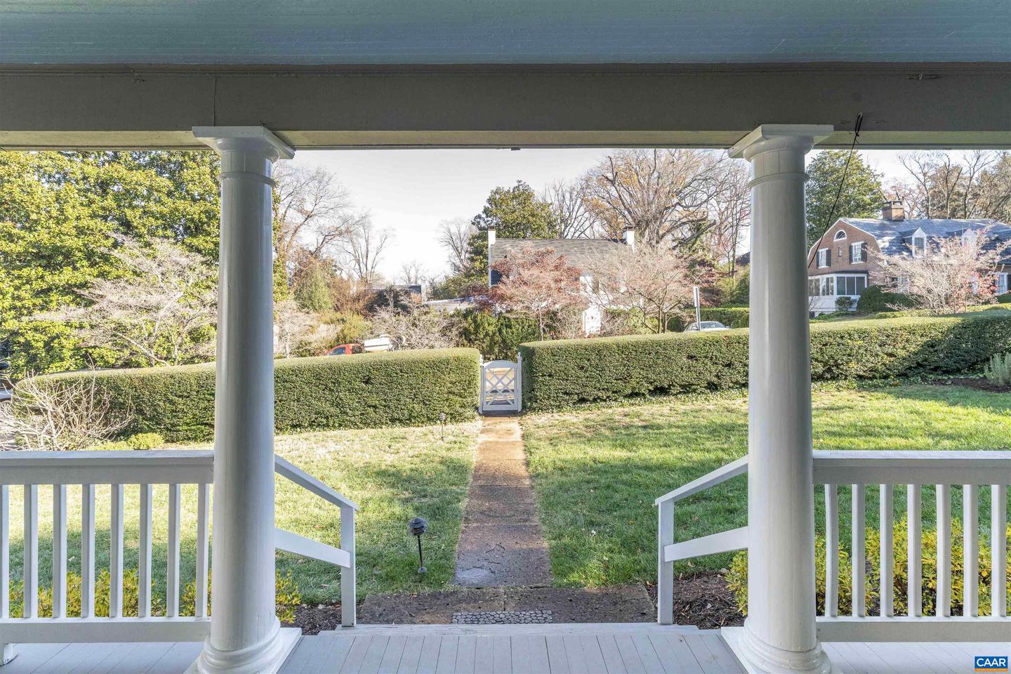 1826 WAYSIDE PL, CHARLOTTESVILLE, Virginia 22903, 4 Bedrooms Bedrooms, ,4 BathroomsBathrooms,Residential,For sale,1826 WAYSIDE PL,673270 MLS # 673270