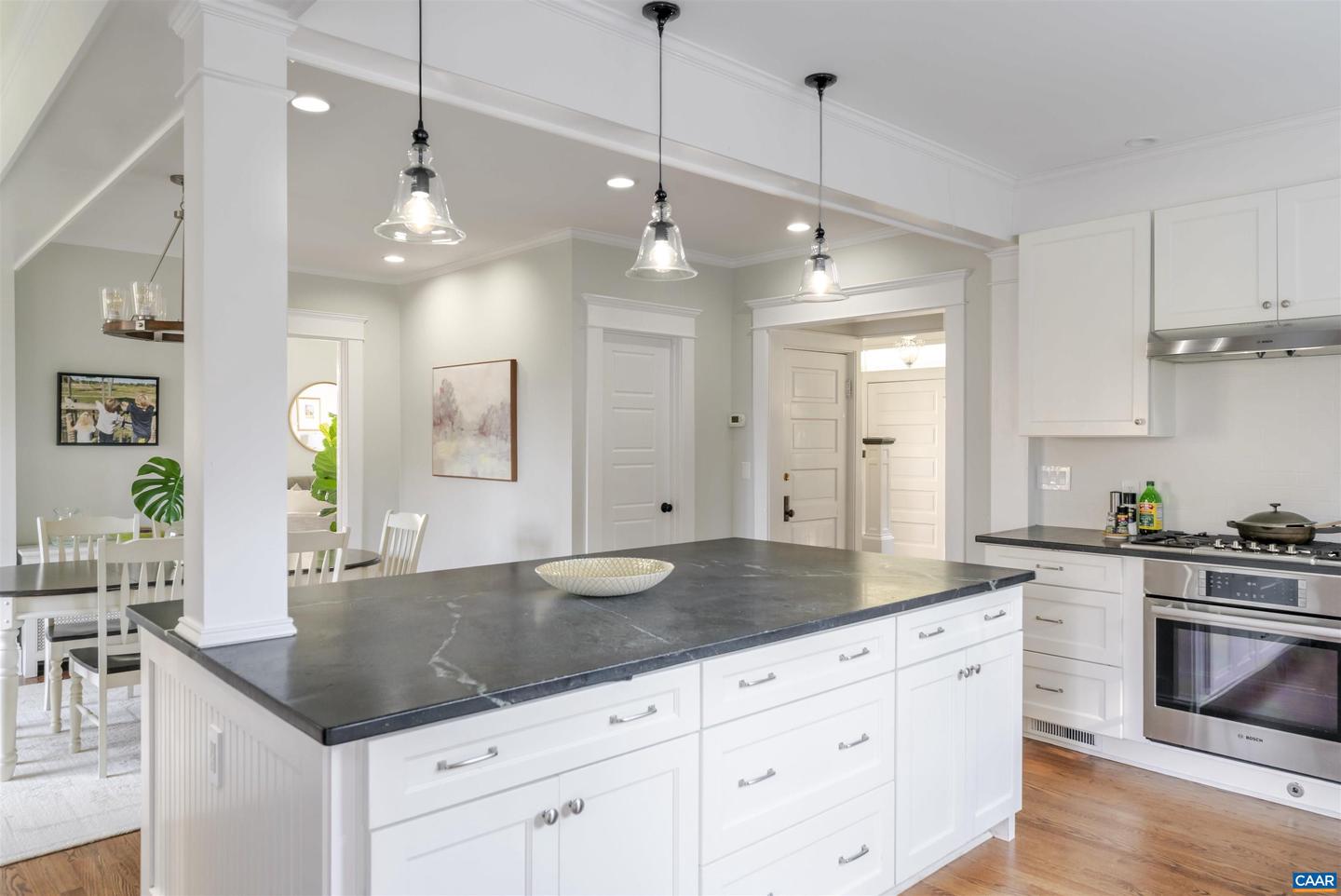 1826 WAYSIDE PL, CHARLOTTESVILLE, Virginia 22903, 4 Bedrooms Bedrooms, ,4 BathroomsBathrooms,Residential,For sale,1826 WAYSIDE PL,673270 MLS # 673270