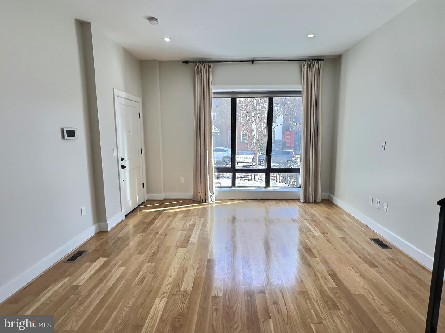 1420 STAPLES ST NE #1, WASHINGTON, District Of Columbia 20002, 2 Bedrooms Bedrooms, ,2 BathroomsBathrooms,Residential,For sale,1420 STAPLES ST NE #1,DCDC2246214 MLS # DCDC2246214