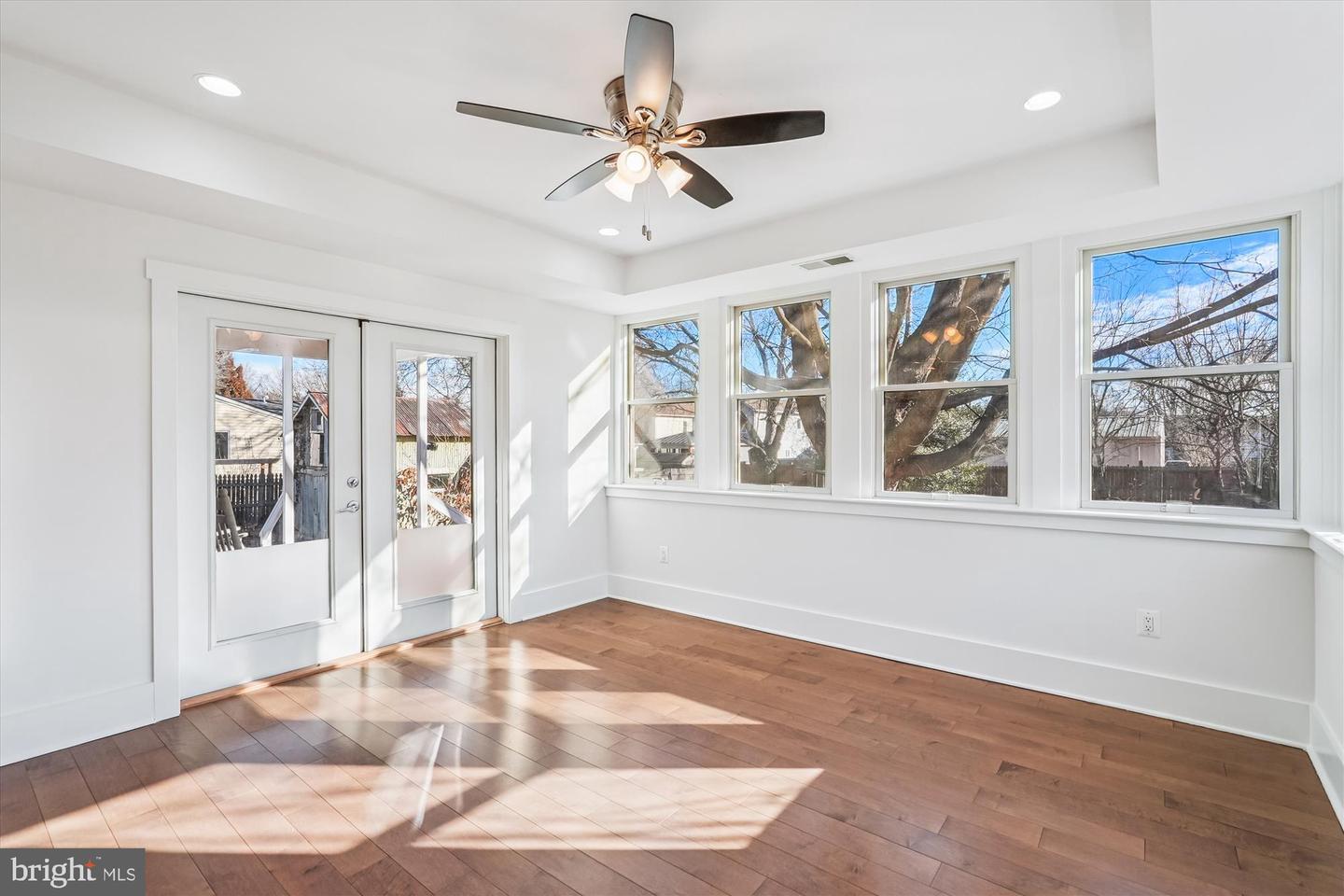 104 PERSHING AVE NW, LEESBURG, Virginia 20176, 3 Bedrooms Bedrooms, 11 Rooms Rooms,2 BathroomsBathrooms,Residential,For sale,104 PERSHING AVE NW,VALO2115902 MLS # VALO2115902