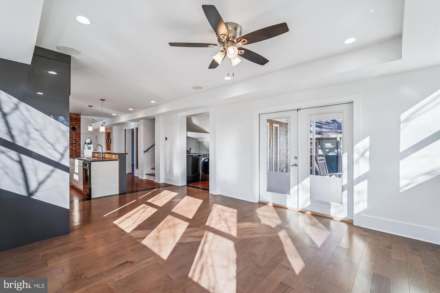 104 PERSHING AVE NW, LEESBURG, Virginia 20176, 3 Bedrooms Bedrooms, 11 Rooms Rooms,2 BathroomsBathrooms,Residential,For sale,104 PERSHING AVE NW,VALO2115902 MLS # VALO2115902