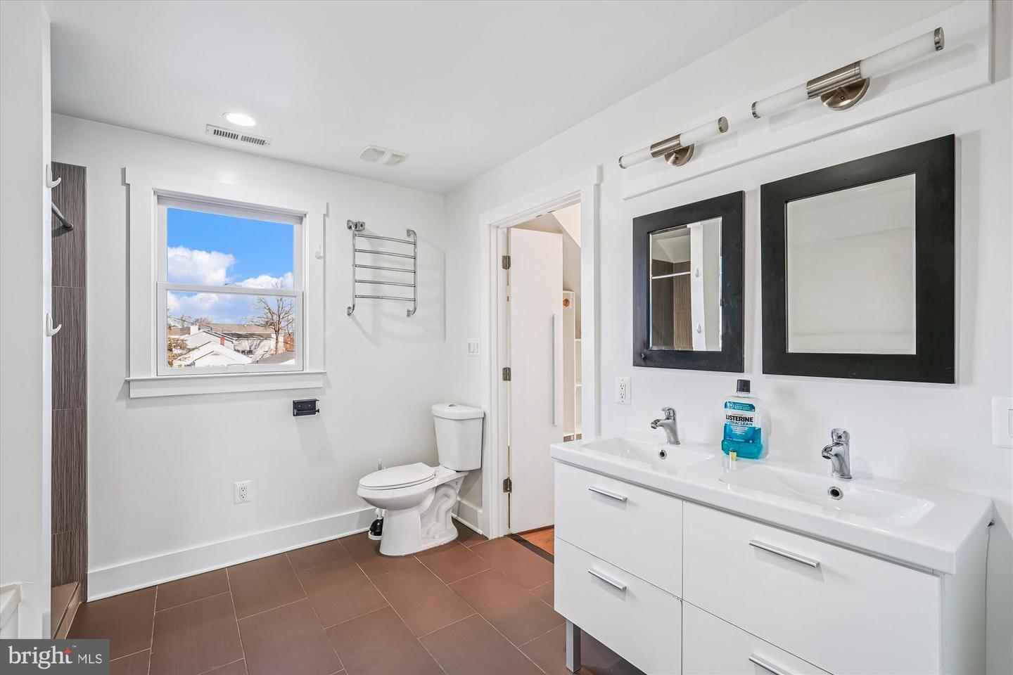 104 PERSHING AVE NW, LEESBURG, Virginia 20176, 3 Bedrooms Bedrooms, 11 Rooms Rooms,2 BathroomsBathrooms,Residential,For sale,104 PERSHING AVE NW,VALO2115902 MLS # VALO2115902