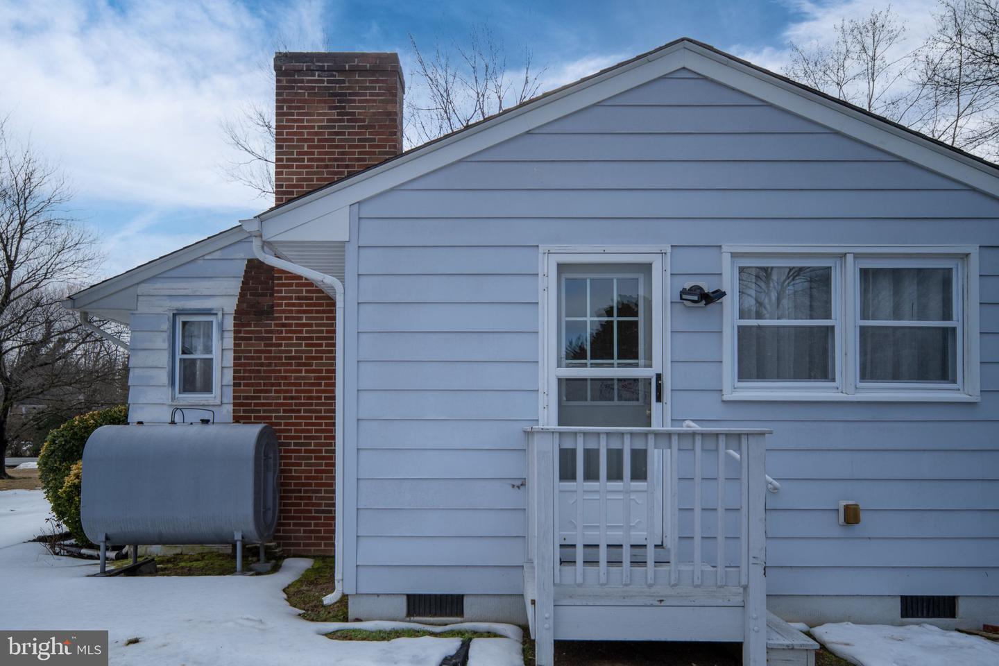 23 WAKEFIELD AVE, FREDERICKSBURG, Virginia 22405, 3 Bedrooms Bedrooms, ,1 BathroomBathrooms,Residential,For sale,23 WAKEFIELD AVE,VAST2046166 MLS # VAST2046166