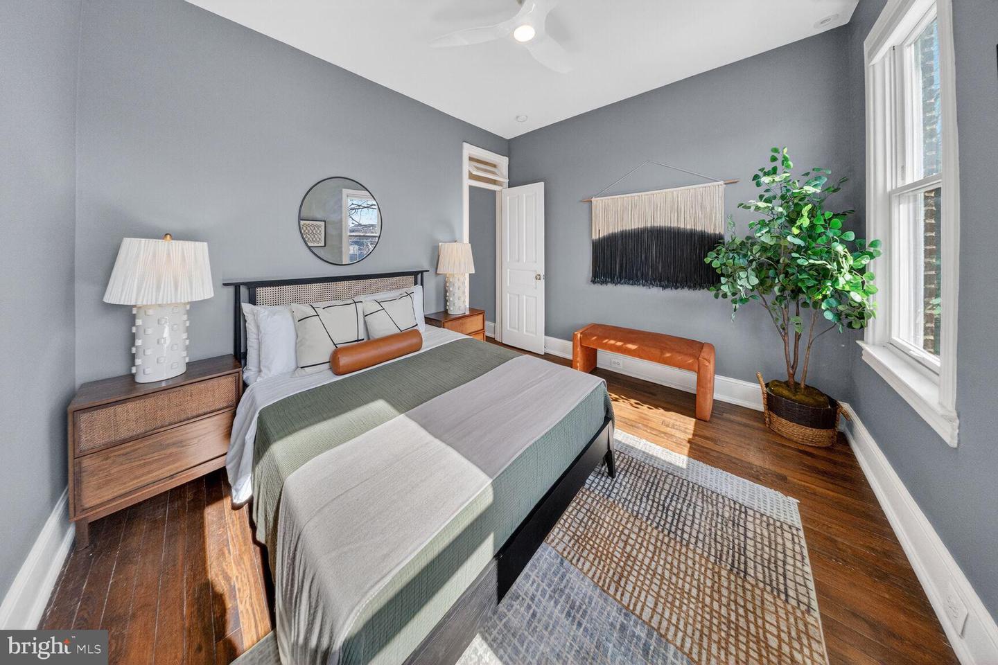 216 N ST NW, WASHINGTON, District Of Columbia 20001, 3 Bedrooms Bedrooms, 6 Rooms Rooms,2 BathroomsBathrooms,Residential,For sale,216 N ST NW,DCDC2246236 MLS # DCDC2246236