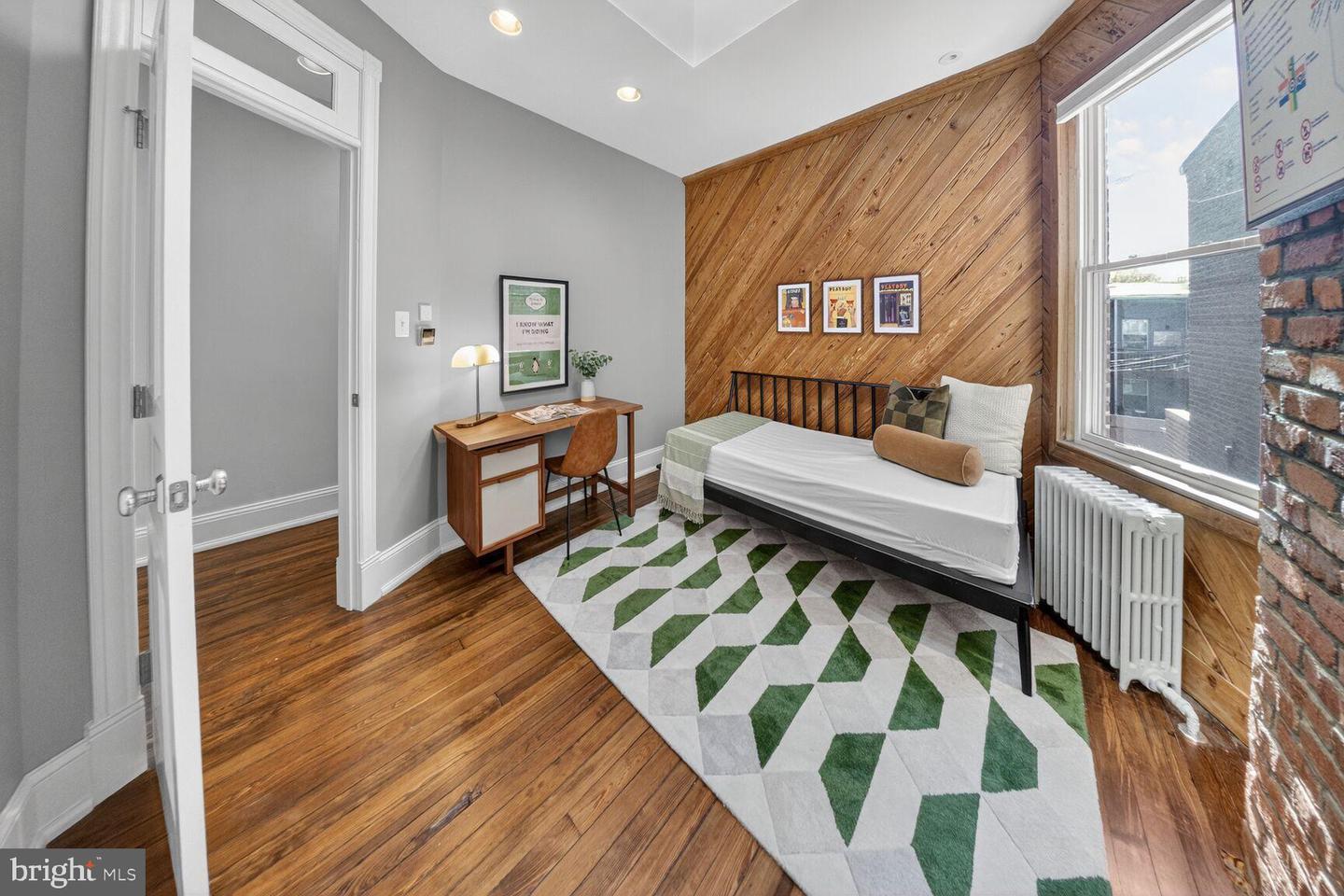 216 N ST NW, WASHINGTON, District Of Columbia 20001, 3 Bedrooms Bedrooms, 6 Rooms Rooms,2 BathroomsBathrooms,Residential,For sale,216 N ST NW,DCDC2246236 MLS # DCDC2246236