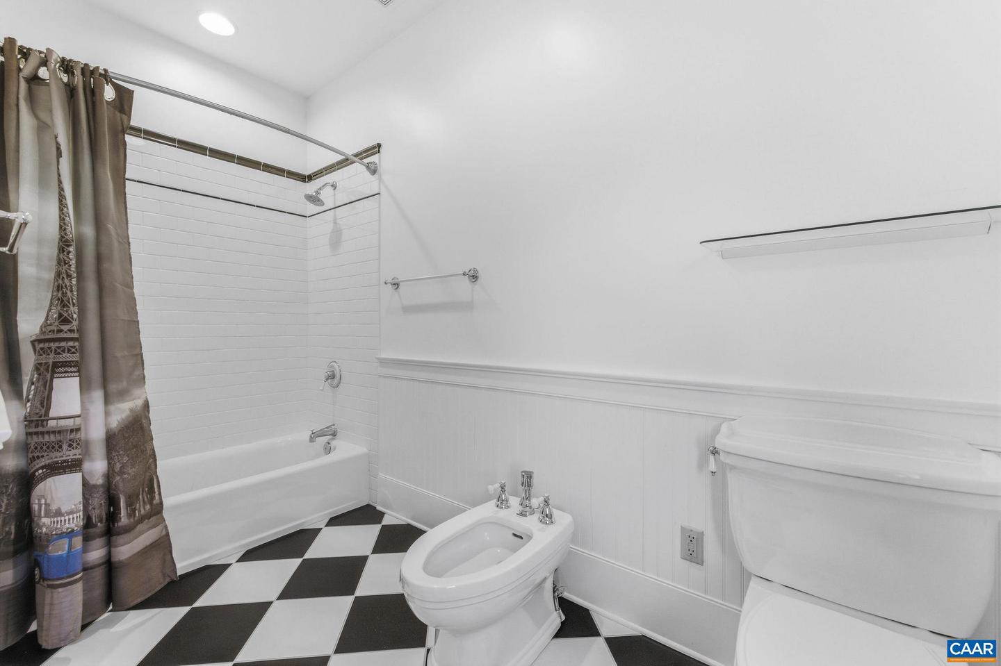 3135 ROCKS FARM CT, CHARLOTTESVILLE, Virginia 22903, 5 Bedrooms Bedrooms, ,4 BathroomsBathrooms,Residential,For sale,3135 ROCKS FARM CT,673280 MLS # 673280