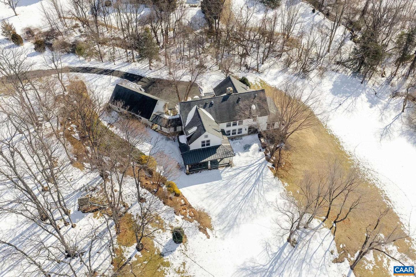 3135 ROCKS FARM CT, CHARLOTTESVILLE, Virginia 22903, 5 Bedrooms Bedrooms, ,4 BathroomsBathrooms,Residential,For sale,3135 ROCKS FARM CT,673280 MLS # 673280